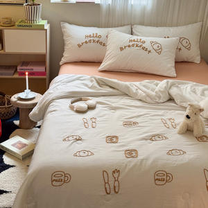 Broderie Patchwork matelassé couette costume <span class=keywords><strong>blanc</strong></span> noir INS été couette avec 4 pièces doux linge de maison pour mariage <span class=keywords><strong>et</strong></span> hôtel - Product Image 5