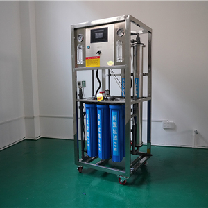 Système RO 0,5 TPH pour l'industrie : Pré-filtre haut de gamme à 6 étapes, RO, <span class=keywords><strong>faible</strong></span> <span class=keywords><strong>encombrement</strong></span>, certification CE - Product Image 1