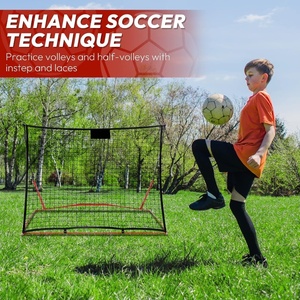 Équipement d'entraînement de football à porte et dans la porte 5 pieds X 4 pieds Rebondisseur de football portable pour l'entraînement de football en équipe ou en <span class=keywords><strong>solo</strong></span> - Product Image 6
