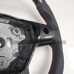Volant de voiture en cuir perforé et fibre de carbone populaire pour Tesla Model 3 et Model Y (vente en gros) - Product Image 4