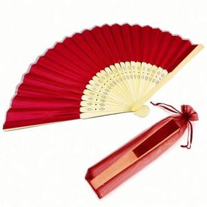 Éventail pliant en bambou pour femme, style artisanal, avec pompon et tissu sculpté, idéal pour mariage ou cadeau d'affaires (vente en gros) - Product Image 4