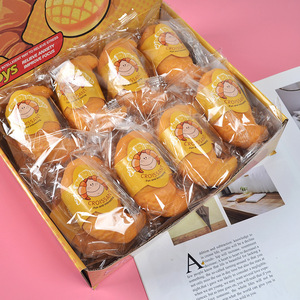 JINCAN Juguete Sensorial Antiestrés de Croissant Blandito y Adorable para Aliviar el Estrés, Juguete de Descompresión para Niños de 8 a 13 Años, Premio para el Aula, Suave - Product Image 5