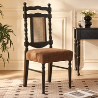 Directe d'usine Dossier romantique français Salon en bois massif brun Hôtel Restaurant Chaise de salle à manger