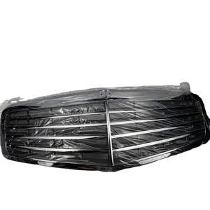 ตะแกรงกันชนหน้ารถยนต์ไฟฟ้าแบบตาข่าย สำหรับ Mercedes Benz / W211 W124 W204 ออกแบบตกแต่งตะแกรงกลางแบบกำหนดเอง อุปกรณ์เสริม - Product Image 1