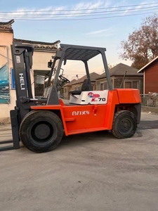 Montacargas Usado Reacondicionado de 7 Toneladas, 4x4, <span class=keywords><strong>Manual</strong></span>, Diésel, Bajo Mantenimiento, Transpaleta Motorizada para Interiores y Almacenes - Product Image 3