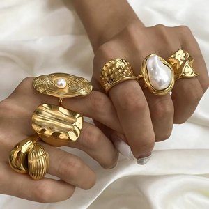 Bagues Chunky de Luxe en Acier Inoxydable Plaqué Or 18K avec Grande Perle Baroque Texturée Irrégulière - Product Image 6