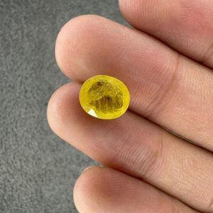 Saphir Jaune Naturel de Bangkok Certifié GIA 4,17 Carats, Coupe Ovale Jaune Doré, Pierre Libre 8,40x10,20mm, Jai Narayan Gems Luxe - Product Image 1