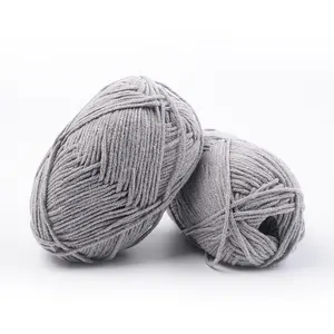 Fil de coton à tricoter à la main de fournisseur chinois 50g 4ply 5ply mélangé fil à coudre de coton au crochet pour bébé