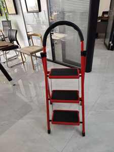 Échelle en acier à 3 marches haute capacité, capacité de charge de 150 kg, design large pliable, utilisation moderne pour la maison/l'appartement, <span class=keywords><strong>garage</strong></span>/entrepôt, 1,16 m - Product Image 5