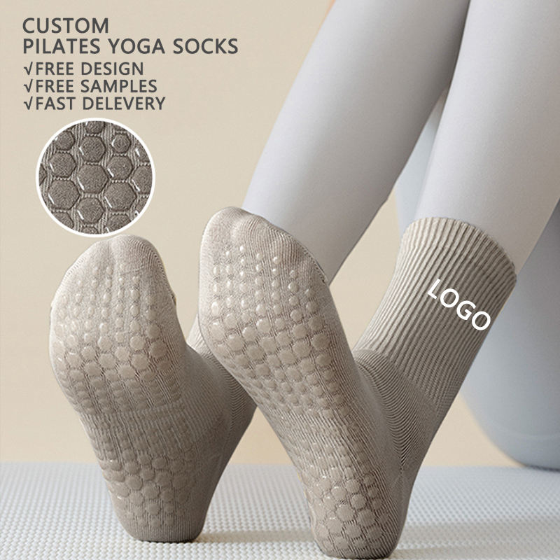 High Quality Fuzzy Crew Ankle logo Grippy Designer Women Compression Cotton Sport Anti slip Yoga Pilates Custom Grip Socks