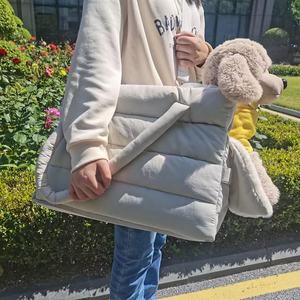 आउटडोर के लिए लक्जरी मल्टी-फंक्शन कस्टम कलर लोगो पपी कैरियर बैग सॉफ्ट पेट कैरियर डॉग कैट पेट ट्रैवल बैग - Product Image 4