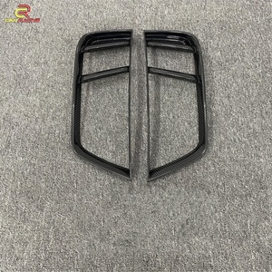 ชิ้นส่วนตกแต่งรถยนต์คาร์บอนไฟเบอร์แบบแห้งเงา  ตะแกรงรังผึ้งช่องระบายอากาศกันชนหลัง สำหรับ Audi R8 Base Coupe 2 ประตู ปี 2016-2018 - Product Image 3