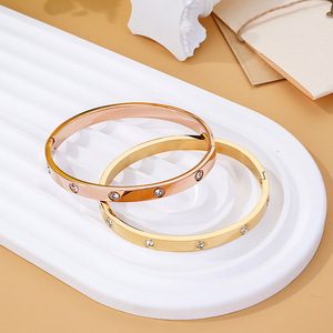 Brazaletes <span class=keywords><strong>de</strong></span> Moda con Hebilla <span class=keywords><strong>de</strong></span> Diamantes, <span class=keywords><strong>Diez</strong></span> Diamantes, Acero Inoxidable, Oro <span class=keywords><strong>Rosa</strong></span>, para Mujer, Estilo Lujoso y Elegante - Product Image 3