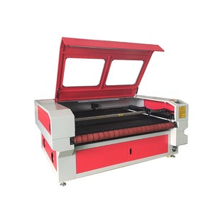 Cho ăn tự động 1610 CO2 thảm cắt <span class=keywords><strong>laser</strong></span> giá máy cho sàn và cỏ nhân tạo mat mat - Product Image 3