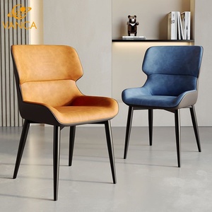 <span class=keywords><strong>Chaise</strong></span> de salle à manger moderne en cuir <span class=keywords><strong>microfibre</strong></span> <span class=keywords><strong>beige</strong></span> de luxe léger avec structure en métal noir et éponge 45D pour la maison et les restaurants - Product Image 5