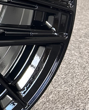 สีดำเงา