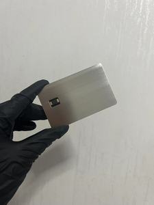 Carte NFC Tap Pay avec bande magnétique gravée en métal et fente pour puce modèle ISO Interface de communication RFID 13.56MHz - Product Image 5