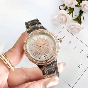 Nouvelle montre pour femme bicolore or rose, avec lunette entièrement sertie de strass, cadran à chiffres romains, bracelet en métal, montres de luxe brillantes pour femmes - Product Image 1