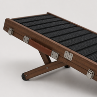 Rampe pour animaux de compagnie en bois de noyer robuste et moderne, pliable, surface moquettée antidérapante, facile à ranger, pour l'intérieur