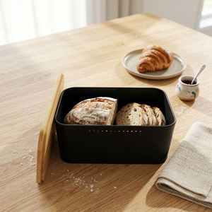 Caja de Pan Negra con Tapa de Bambú, Tabla de Cortar y Cuchillo Dentado, Contenedor de Pan Metálico para la Encimera de la Cocina, Pequeño Contenedor para Guardar Pan - Product Image 4