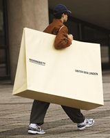 Sacs en papier vert menthe extra larges OEM ODM avec logo de marque personnalisé et poignées en corde blanche pour les magasins de mode et de détail