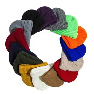 Модная осенне-зимняя теплая вязаная шапка с вышитым логотипом