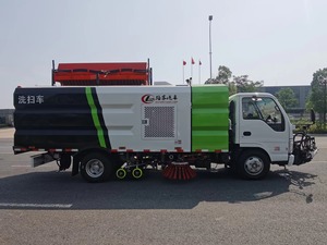 Camión de Descontaminación de Suelos Pesados ISUZU 6M3 para Muelles y Almacenes, Vehículo de Extracción de Sedimentos y Lavado para Caminos de Acceso a Minas - Product Image 4