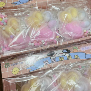 Vente directe usine en gros : Jouet anti-stress unique en TPR en forme de patte de chat, à récupération lente, cadeau idéal pour chat et hamster - Product Image 5