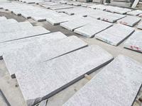 Losas Grandes de Granito Gris Moderno, Acabado Flameado y Pulido, para Revestimiento de Paredes Exteriores y Pavimento