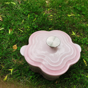 Pots <span class=keywords><strong>en</strong></span> <span class=keywords><strong>fonte</strong></span> émaillée très demandés, pots <span class=keywords><strong>en</strong></span> forme de pétale rose et pots de formes spéciales personnalisables <span class=keywords><strong>en</strong></span> couleur, taille et forme - Product Image 3