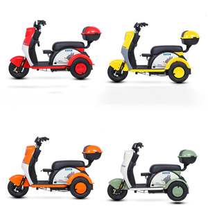 รถสามล้อไฟฟ้าสีขาวเขียว 3 ล้อ สำหรับผู้ใหญ่ พร้อมกล่องเก็บของด้านหลัง - Product Image 6