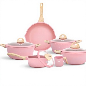 Ollas y Sartenes de Alta Calidad con Asas de Madera Suaves al Tacto, Cerámica Rosa Antiadherente, Juego de Utensilios de Cocina de Aluminio Fundido a Presión - Product Image 1
