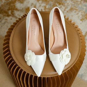 Produits de dropshipping : Mules à talons hauts pour femmes, design floral, mode 2024 - Product Image 4