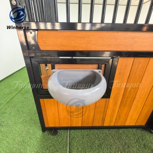 Drehbarer Pferdestall-Futterautomat Aluminium-Schwenkschüssel Einfache Installation Reitsport-Fütterungsausrüstung - Product Image 5