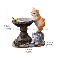 Statue en résine Sculpture d'écureuil de canard d'animal de jardin avec lumière solaire LED Décoration de patio Sculpture extérieure Cadeau de jardinage