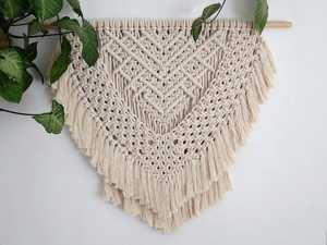 Tapiz de Pared de Macramé Bohemio con Borlas, Tejido a Mano, Triangular, Arte en Fibra, para Decoración de Sala de Estar - Product Image 3