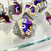 Dadu Resin Tepi Tajam Lukisan Tangan D20 Set Dadu Dnd Angka Putih untuk Permainan Meja Hadiah
