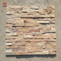 Revêtement mural en quartzite blanc au design traditionnel, forme de dalle de pierre naturelle résistante à l'acide et à l'érosion pour villa