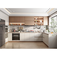 Ensembles d'armoires de cuisine au design moderne et luxueux, finition laquée grise, structure en MDF, style panneau en bois, évier, robinet, stratifié