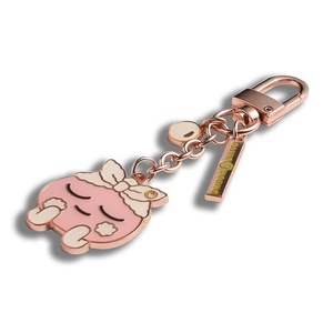 Porte-clés décoratif de haute qualité avec pendentif de personnage de dessin animé rose mignon, personnalisable avec logo - Product Image 3