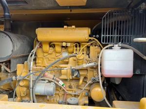 Excavadora de cadenas usada CAT 307 de 7 toneladas con motor Cat C2.4 en buen estado de funcionamiento - Product Image 5