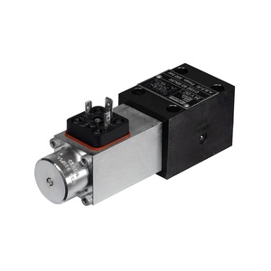 Commande directionnelle assise 3/2 voies - Série D1SE # D1SE83BNJW D1SE83BNJW D1SE83BNJW - Product Image 1