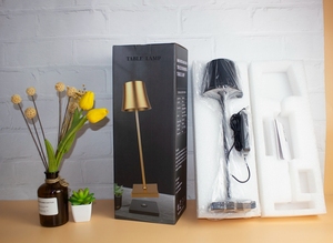 Lámpara de mesa magnética Led moderna para restaurante de Metal, luz de escritorio regulable táctil recargable, luz nocturna para comedor