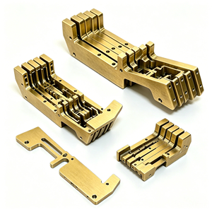 Soporte de herramientas de acero inoxidable anodizado multicolor mecanizado por CNC, forma personalizada, aluminio, latón, plantilla de automatización con orificios y ranuras para producción - Product Image 3