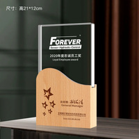 Trophée personnalisé en verre et cristal écologique avec base en bois poli, impression UV, logo gravé au laser, par XinLai