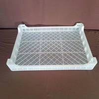 Plateau de congélation ventilé en plastique recyclable 810*600*110mm avec panier intégré pour la conservation des produits de la mer et des produits aquatiques congelés