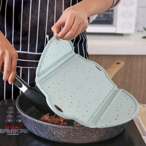 Paraspruzzi Pieghevole in Silicone Ecologico e Acciaio Inossidabile di Alta Qualità, 10-12 Pollici, Protezione Anti-Schizzi per Padelle, Multiuso per Grasso - Product Image 1