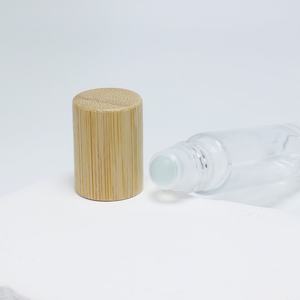 Botella de Vidrio Esmerilado para Aceites Esenciales de 5ml y 10ml, con Tapa Redonda de Bambú y Sellado Roll-on para Cremas, Agua, Perfumes, Sérums y Cuidado de la Piel - Product Image 4