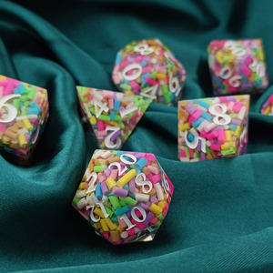 Ensemble de 7 pièces en polyèdre, couleur claire, élément donut, dés, décideurs, <span class=keywords><strong>jeu</strong></span> d'équipe, <span class=keywords><strong>jeu</strong></span> de dés, <span class=keywords><strong>jeu</strong></span> de dés en résine dnd - Product Image 6