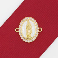 Médaille de Notre-Dame de Guadalupe à bords festonnés avec incrustation mosaïque et bordure en pierres facettées pour connecteur de bracelet